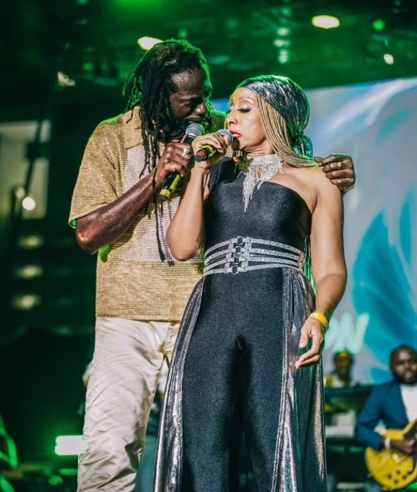 imageedit_24_2041502901